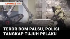 Polisi meringkus tujuh pemuda setelah sebelumnya menggemparkan warga Kota Bandung dengan meletakkan benda mirip bom rakitan di depan sebuah toko, tak jauh dari gereja. Dari hasil penyidikan, bom palsu yang terbuat dari batang kayu ditinggalkan pelaku...