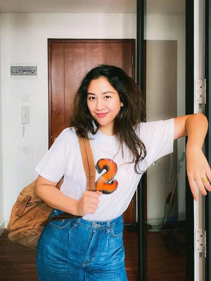 [Fimela] Jarang Muncul di Layar Kaca, Ini 6 Potret yang Sibuk dengan Bisnis Bakmi Plant Based