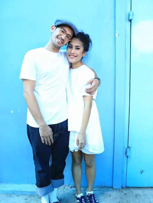 Setelah proses lamaran, pasangan Tarra dan Gya sedang sibuk dengan berbagai persiapan jelang pernikahannya. Meski belum membagikan kabar bahagia itu kapan dilaksanakan. (Adrian Putra/Bintang.com)