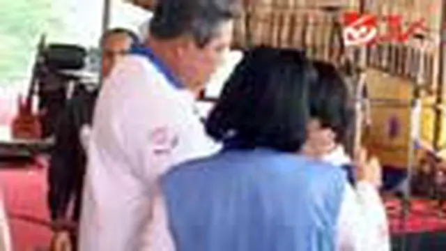 Siswi SMP Menangis di Hadapan SBY