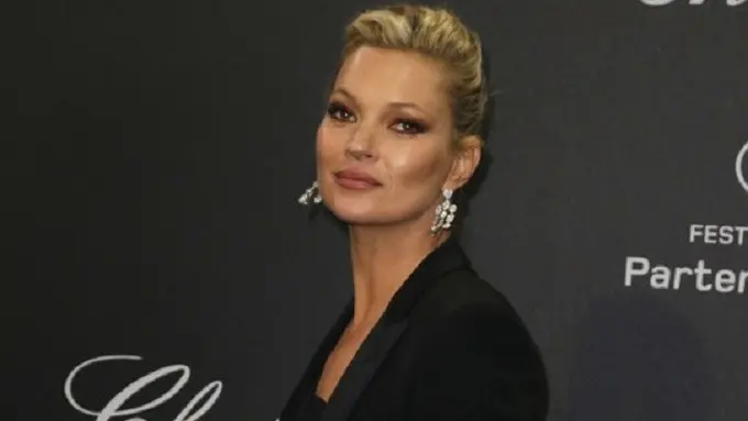 [Bintang] Kate Moss