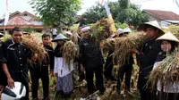 Budayakan Kebersihan, Purwakarta Jalankan 'Arisan' Gotong Royong