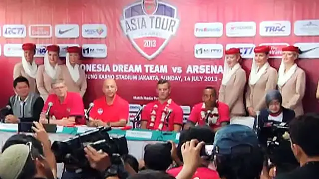 Arsenal Tiba di Jakarta