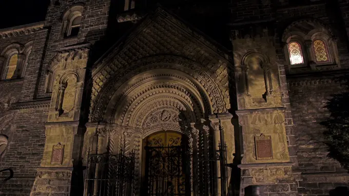 Cerita Horor Dari 4 Kampus Ini Sanggup Bikin Kamu Merinding