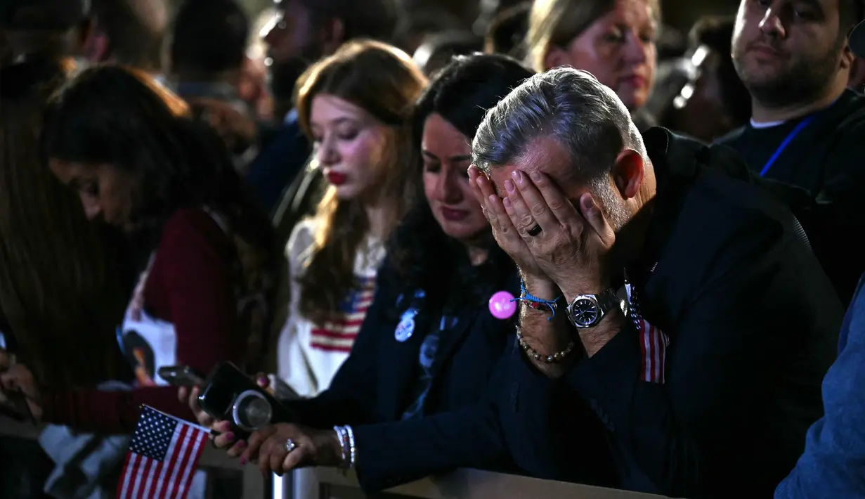 Untuk diketahui, pada pemilihan presiden Amerika Serikat, seorang kandidat baru bisa memenangkan kontestasi jika sukses mengumpulkan 270 suara atau lebih Electoral College. Total suara Electoral College ada 538 suara. (SAUL LOEB/AFP)