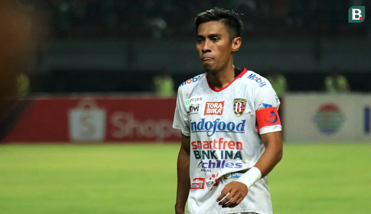 Fadil Sausu saat laga Persebaya Surabaya versus Bali United di Stadion Gelora Bung Tomo, Surabaya, Selasa (24/9/2019) malam. (Bola.com/Aditya Wany)