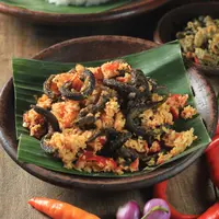 ilustrasi belut goreng/copyright by Munandar (Shutterstock)