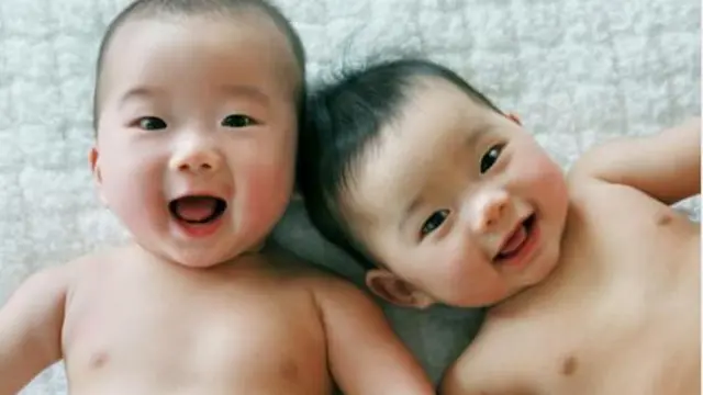 Anak Lelaki Kembar Punya Ayah Berbeda