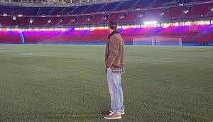 Lionel Messi mengunjungi markas klub lamanya, Camp Nou, Minggu (9/11/2025). (Instagram/leomessi)
