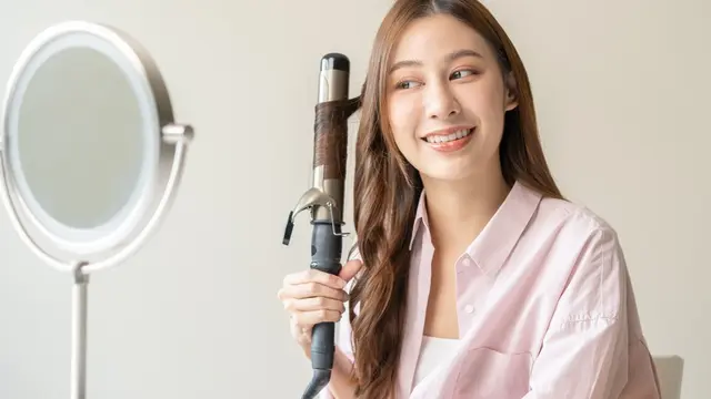 9 Penyebab Cat Rambut Pudar Lebih Cepat dan Tips Perawatan agar Warnanya Tahan Lama