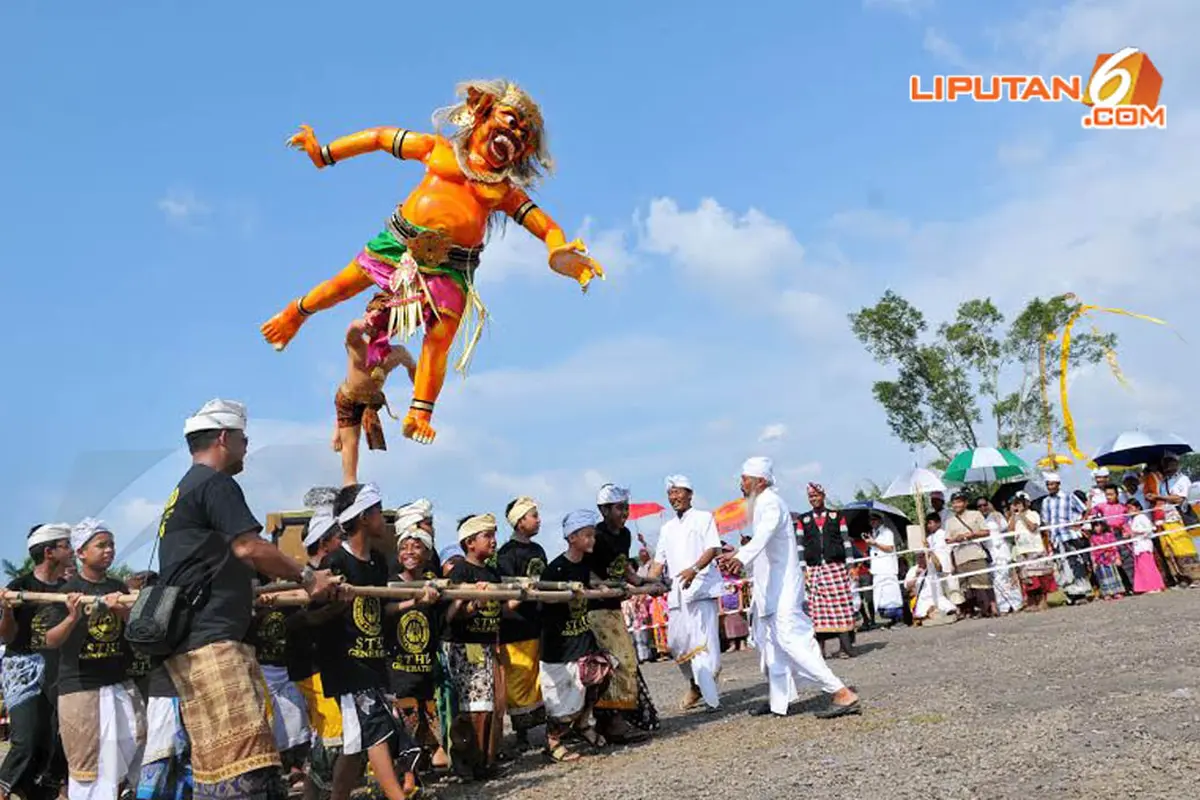 [FOTO] Meriahnya Pawai Ogoh-ogoh di Banten