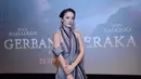 Dalam kiprahnya di dunia perfilman Indonesia, Julie memang nampaknya sudah membintangi berbagai genre film. Bukan hanya drama, ia juga pernah membintangi film drama dan action, Surat dari Praha dan The Raid 2: Redemption. (Adrian Putra/Bintang.com)