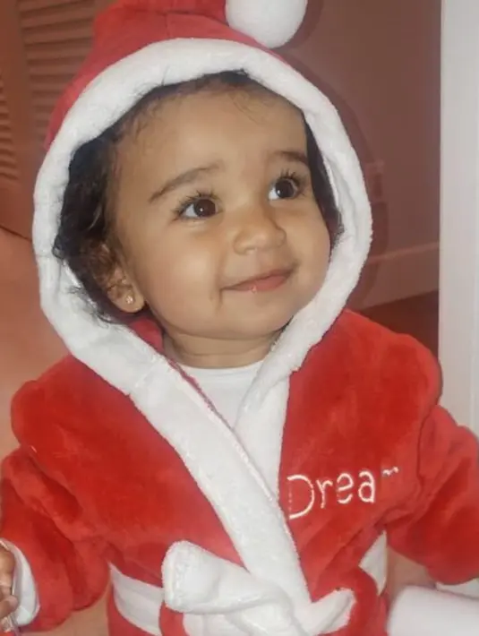 Sebelum Rob dan Chyna berpisah, mereka pun dianugerahi oleh seorang anak yang diberi nama Dream Kardashian. (instagram/robbert_kardashian)