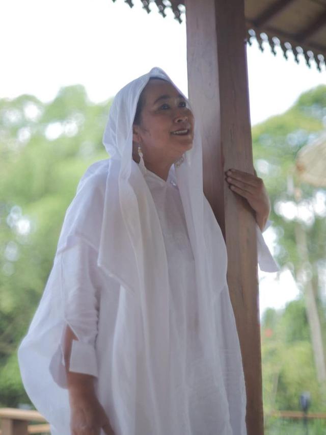 7 Potret Terbaru Jenny Rachman Aktris Senior yang Kini Tekuni Dunia YouTuber