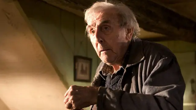 Eric Sykes dalam Harry Potter and the Goblet of Fire