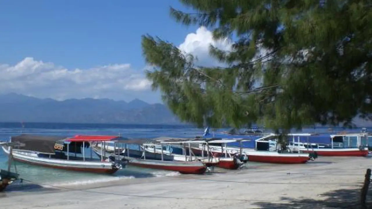 Dukung Wisata Syariah, Polres Lombok Timur Bangun 1000 Poskamling