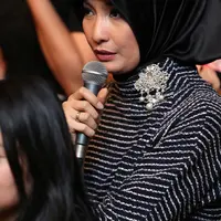 Mengetahui tragedi Masjidil Haram tersebut, salah satu aktris yang juga telah menjadi anggota DPR RI, Arzeti Bilbina  pun miris mendengarnya. (Andy Masela/Bintang.com)