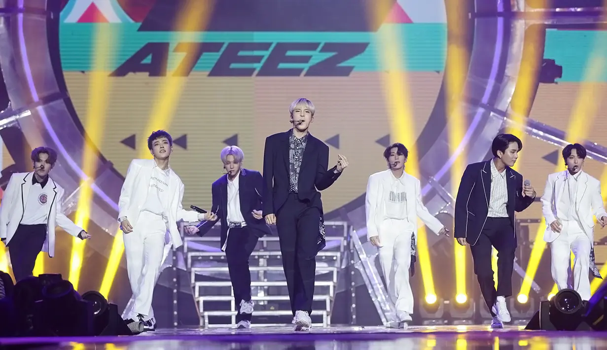 Ateez di Istora Senayan Jakarta, Jumat (20/9/2019). (Bambang E. Ros/Fimela.com)