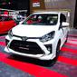 Toyota Agya GR Sport ditampilkan menjelang Gaikindo Jakarta Auto Week 2022. (Otosia.com/Arendra Pranayaditya)
