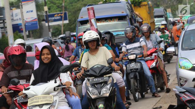 Arus Mudik 2017, Pasar Tumpah Bangkir Indramayu Padat