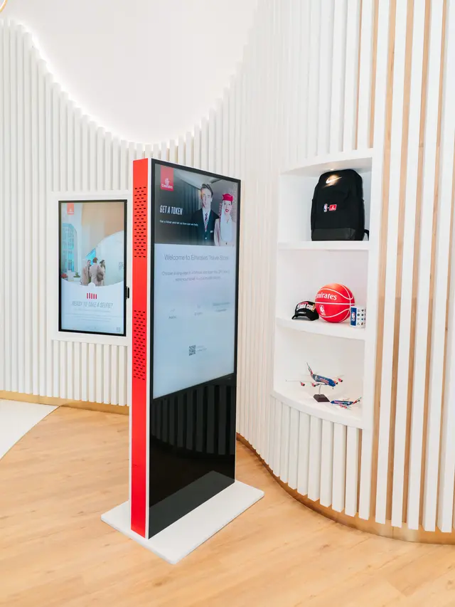 Emirates Hadirkan Pengalaman Travel Mewah di Jakarta Lewat Travel Store Terbaru