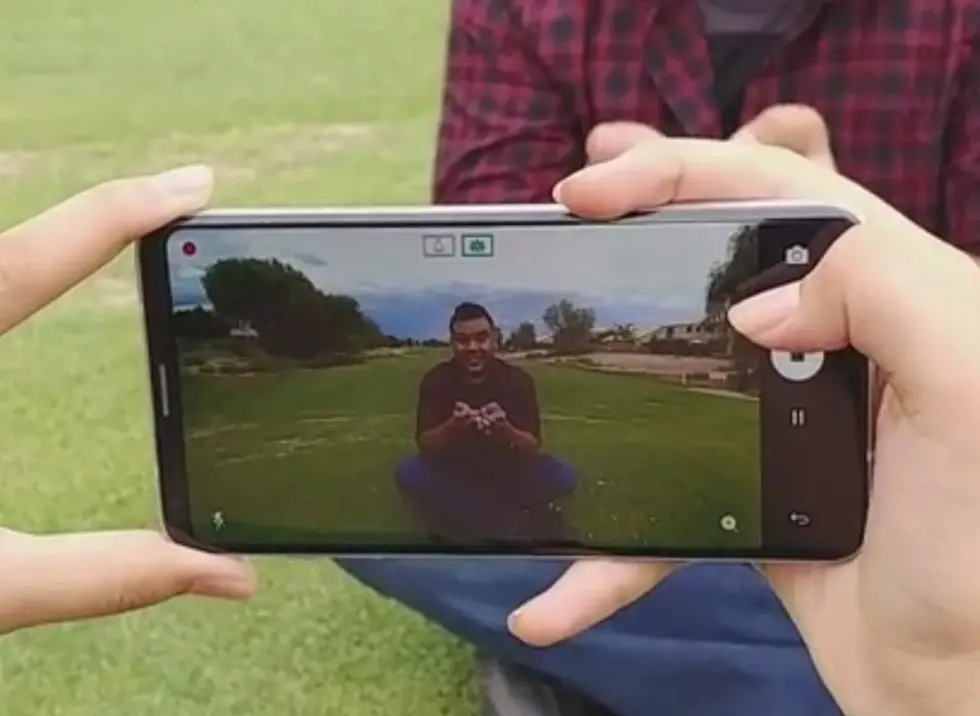 	Smartphone yang diduga sebagai LG V30 muncul dalam sebuah video (Sumber: Droid-Life)