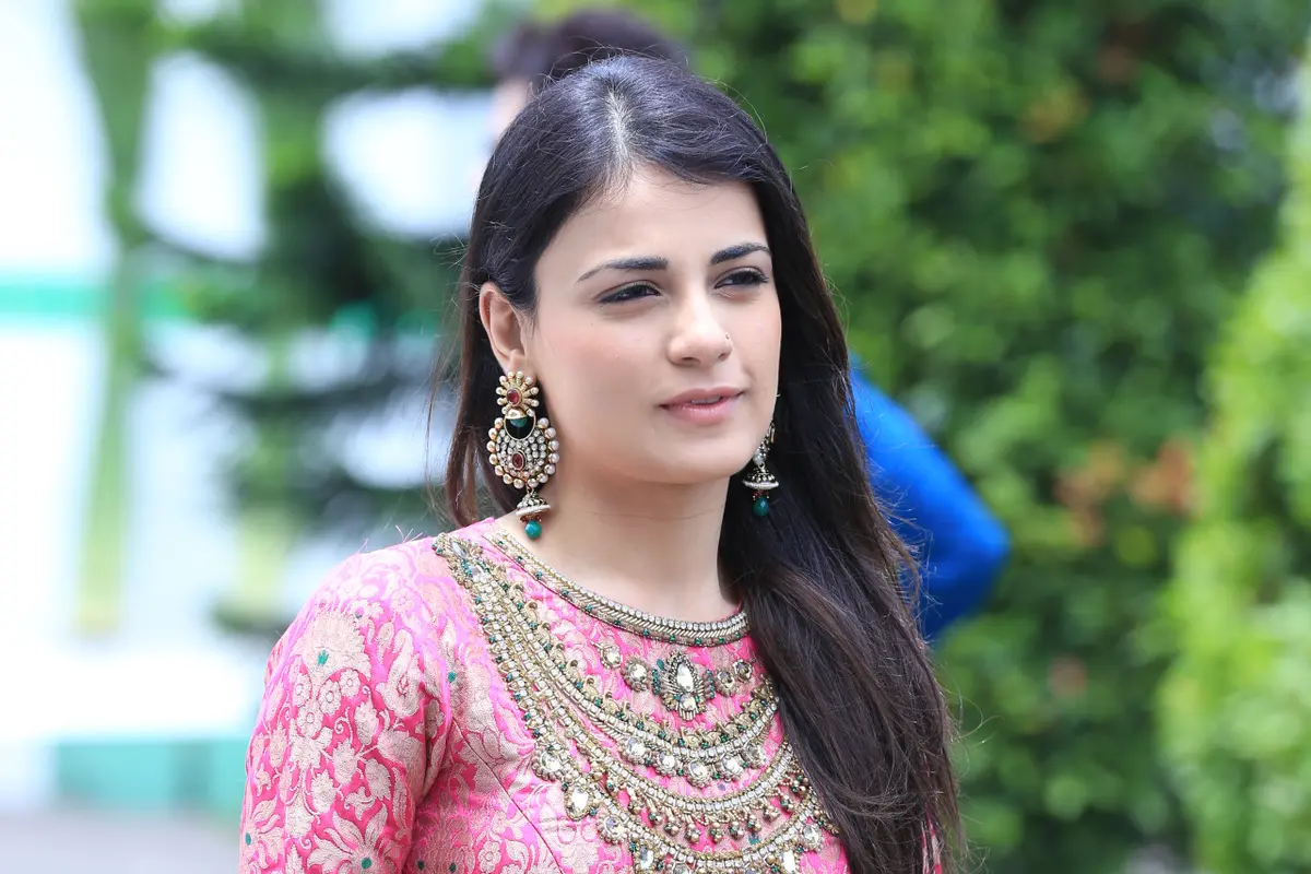 [Bintang] Radhika Madan