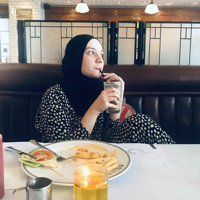 Lama Tak Terlihat di Layar Kaca, Ini 6 Potret Terbaru Putri Anne