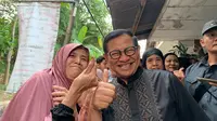 Bakal calon gubernur Jakarta, Pramono Anung saat blusukan ke kawasan Kemang Timur XI pada Selasa (17/9/2024). (Liputan6.com/Fenicia Effendi)