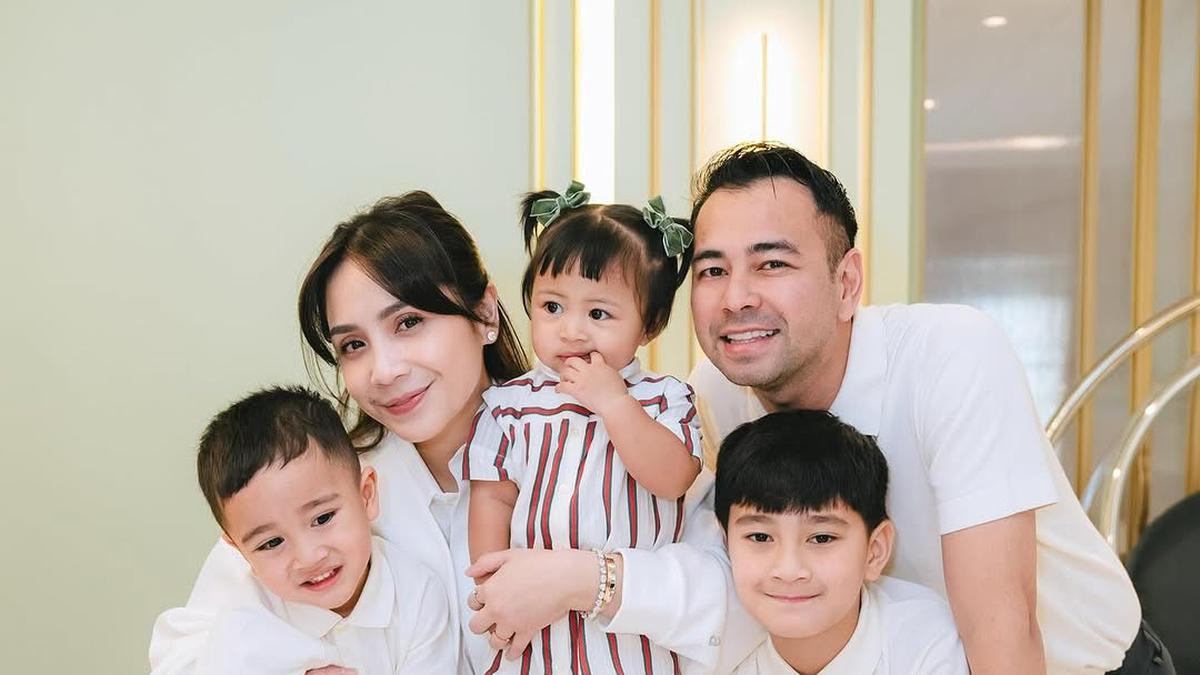 6 Potret Ruang Keluarga Rumah Raffi Ahmad, Jadi Tempat Favorit Lily Bermain