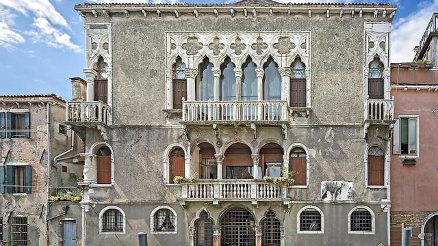 Palazzo Mastelli del Cammello