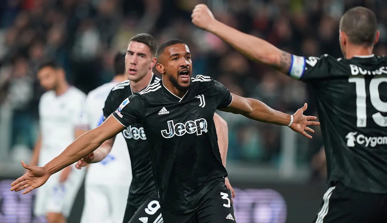 Pemain Juventus Glesison Bremer merayakan golnya ke gawang Sampdoria pada pertandingan sepak bola Serie A Liga Italia di Juventus Stadium, Turin, Italia, 12 Maret 2023. Juventus mengalahkan Sampdoria dengan skor 4-2. (Spada/LaPresse via AP)