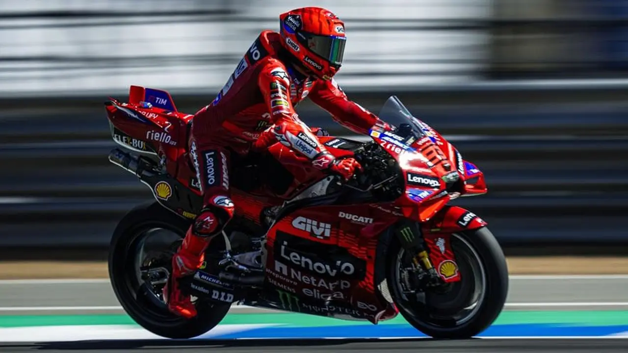Pembalap Ducati Lenovo Team, Marc Marquez (c) Ducati Corse