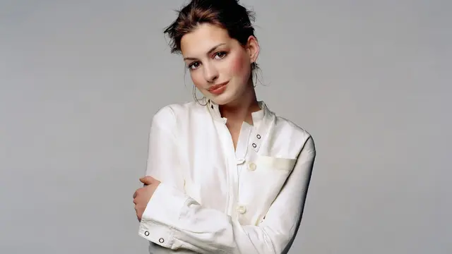Anne Hathaway