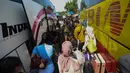 Untuk memberi kenyamanan dan keamanan calon penumpang, pihak pengelola Terminal Antar Kota Antar Provinsi Kampung Rambutan telah menyiagakan armada bus dan melakukan pemeriksaan kelaikan jalan (ramp check) secara rutin.