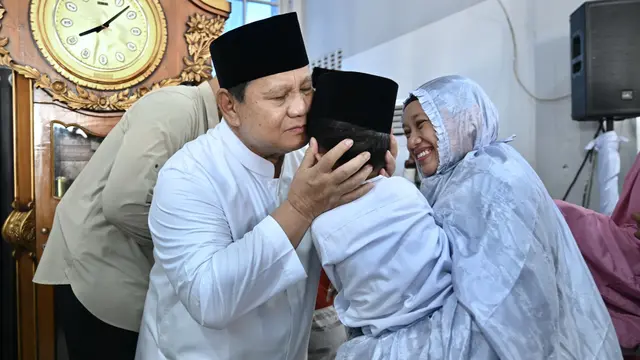 Prabowo salat idulfitri di Aceh
