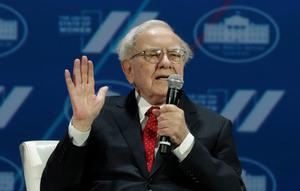 Miliarder atau Orang Terkaya Dunia Warren Buffet. Foto: Yuri Gripas/AFP