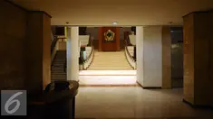 Suasana kantor DPP Partai Golkar di kawasan Slipi, Jakarta, Jumat (16/1/2016). Menurut salah satu petugas keamanan, sudah lebih kurang satu bulan terakhir tidak ada kegiatan di kantor partai berlambang pohon beringin ini. (Liputan6.com/Helmi Fithriansyah)