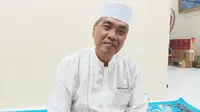 Pengasuh Ponpes Miftahussa'adah, KH Zaenal Mustofa. (Liputan6.com/Ahmad Adirin)