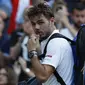 Ekspresi Stan Wawrinka usai dibekuk Daniil Medvedev 3-6, 6-3, 4-6, 1-6, pada babak pertama Wimbledon 2017, Senin (3/7/2017). (AFP/Adrian Dennis)