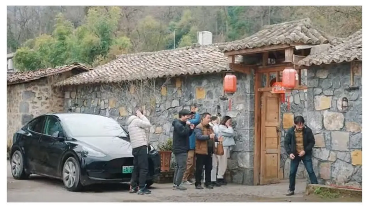 Unik Banget, Perkampungan di Pegunungan Ini Dijuluki 'Desa Tesla'