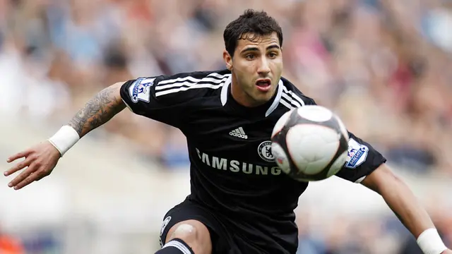FOTO: 7 Bintang Dunia yang Pernah Memperkuat Barcelona dan Chelsea