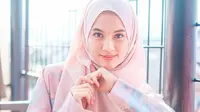 Ragam Model Hijab Gaul Alyssa Soebandono hingga Ria Ricis, Cocok untuk Muslimah Usia 30-an
