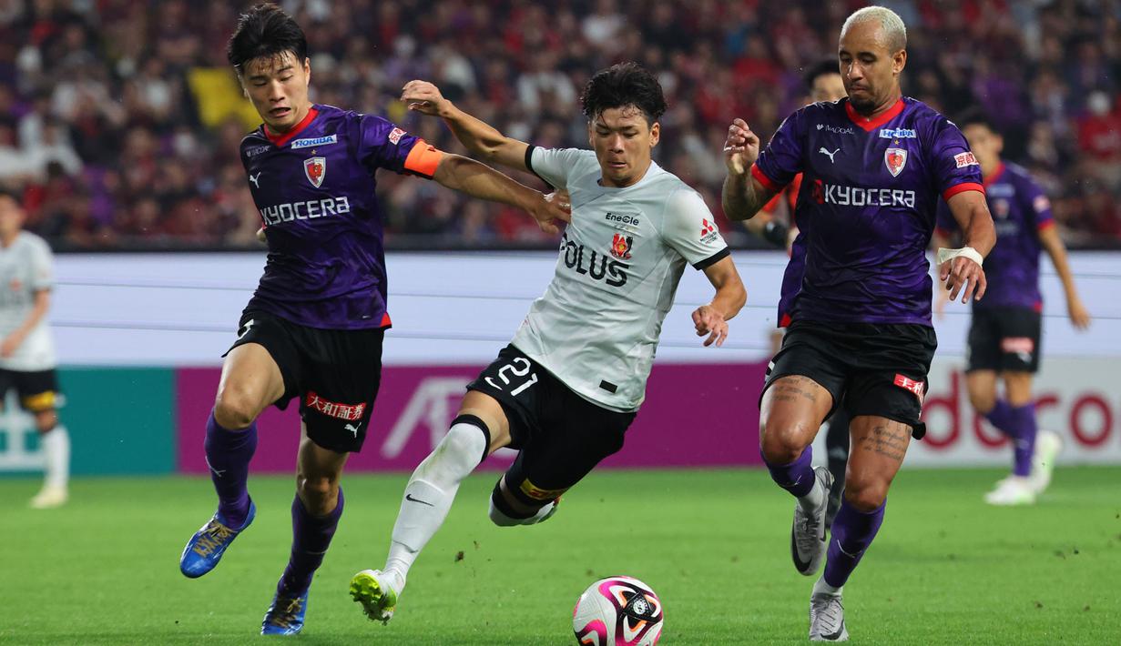 Namun, berdasarkan rapat direksi yang berlangsung pada 19 Desember 2023 lalu, J League akan mengikuti musim liga-liga top dunia. Mereka akan memulai kompetisi pada musim panas atau bulan Agustus, rehat musim dingin selama dua bulan pada pekan kedua Desember sampai pekan ketiga Februari, dan berakhir pada pekan terakhir bulan Mei. (Dok. J League)