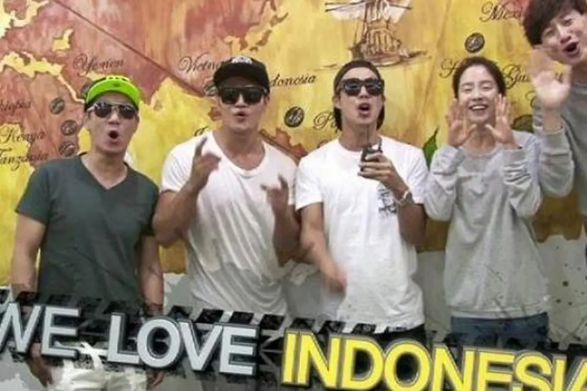 Lee Kwang Soo Cs Senang Dapat Hadiah Batik