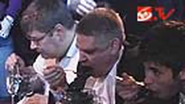Lomba Makan Cepat Kaviar Hitam