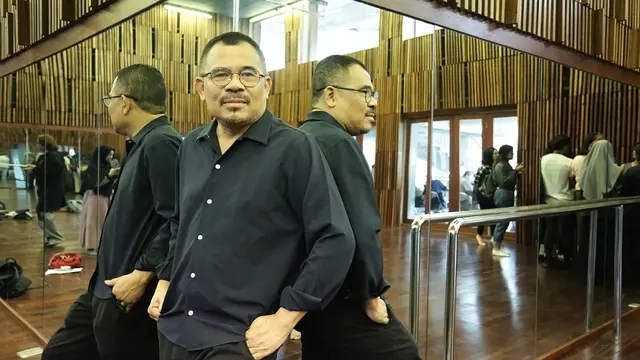 [Fimela] Planet-Sebuah Lament