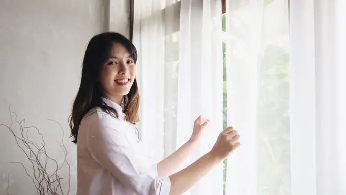 wanita mei tidak panik dalam menghadapi masalah hidup