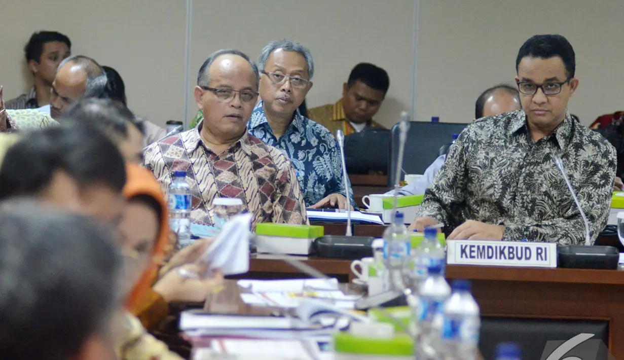 Menteri Kebudayaan dan Pendidikan Dasar dan Menengah, Anies Baswedan mengikuti rapat kerja bersama komite III Dewan Perwakilan Daerah (DPD), Jakarta, Rabu (19/11/2014) (Liputan6.com/Andrian M Tunay)