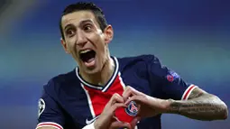 Penyerang Paris Saint Germain, Angel Di Maria, melakukan selebrasi usai mencetak gol ke gawang RB Leipzig pada laga Liga Champions di RB Arena, Kamis (5/11/2020). RB Leipzig menang dengan skor 2-1. (AP/Michael Sohn)
